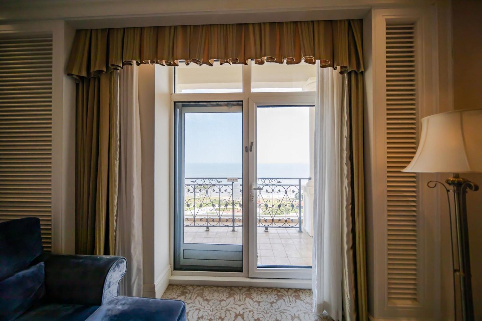 Crowne Plaza Ocean Spring Resort By Ihg Jimo ภายนอก รูปภาพ
